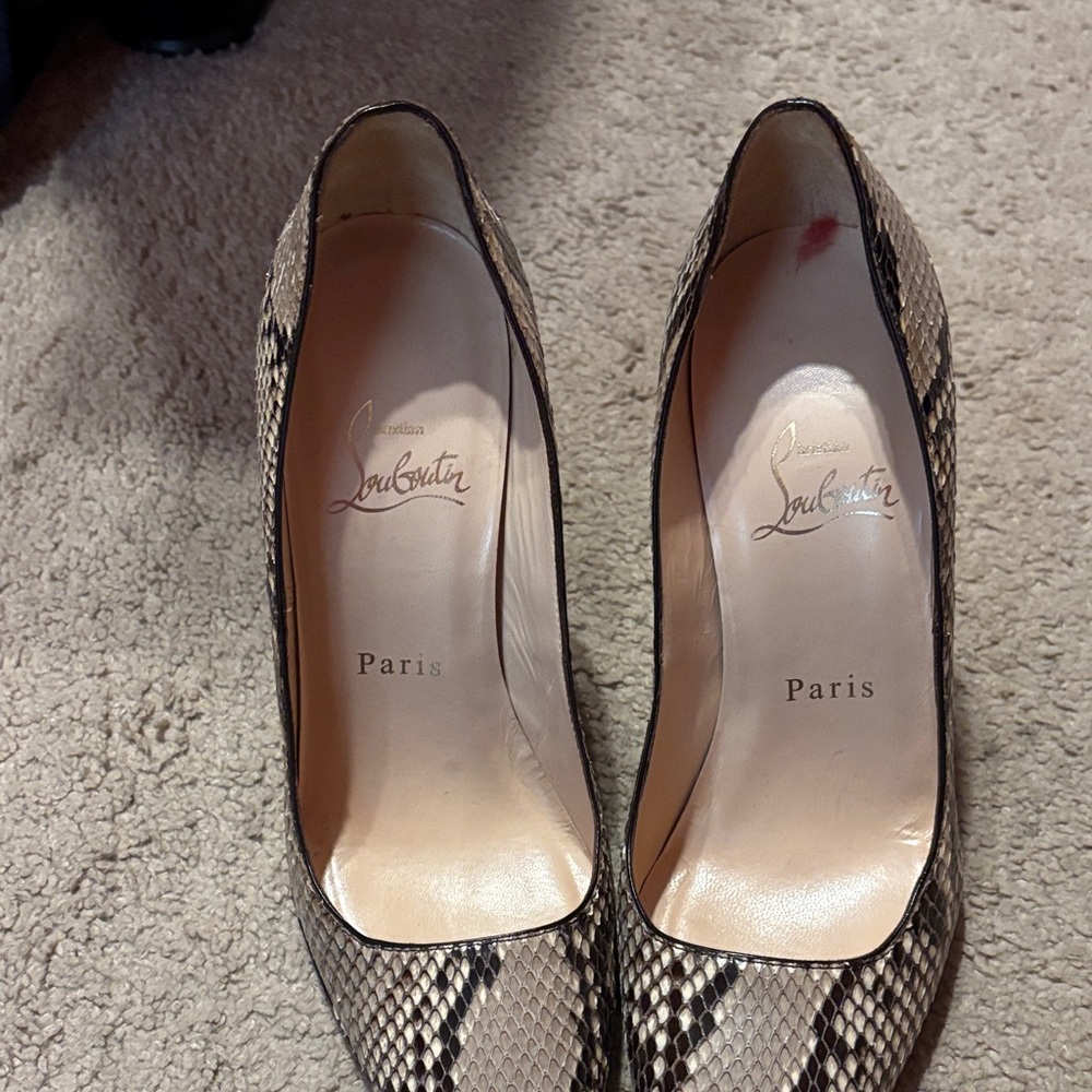 Christian Louboutin Black and Cream Snakeskin Heels